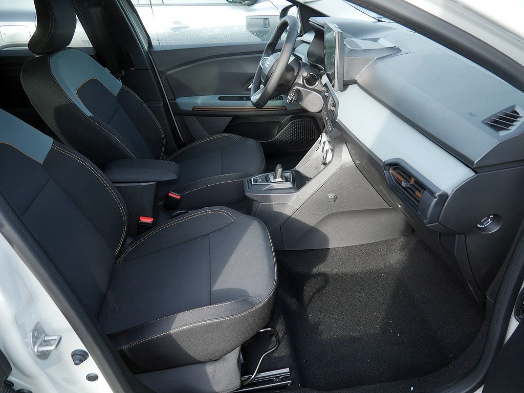 Fahrzeugabbildung Dacia Jogger Extreme Hybrid 155 FACELIFT 2026 5-SITZER