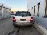Kia Sorento*Exclusive*Autom.*4WD*2,8T*AHK*St.Hz.*uvm - silberne Kia Sorento