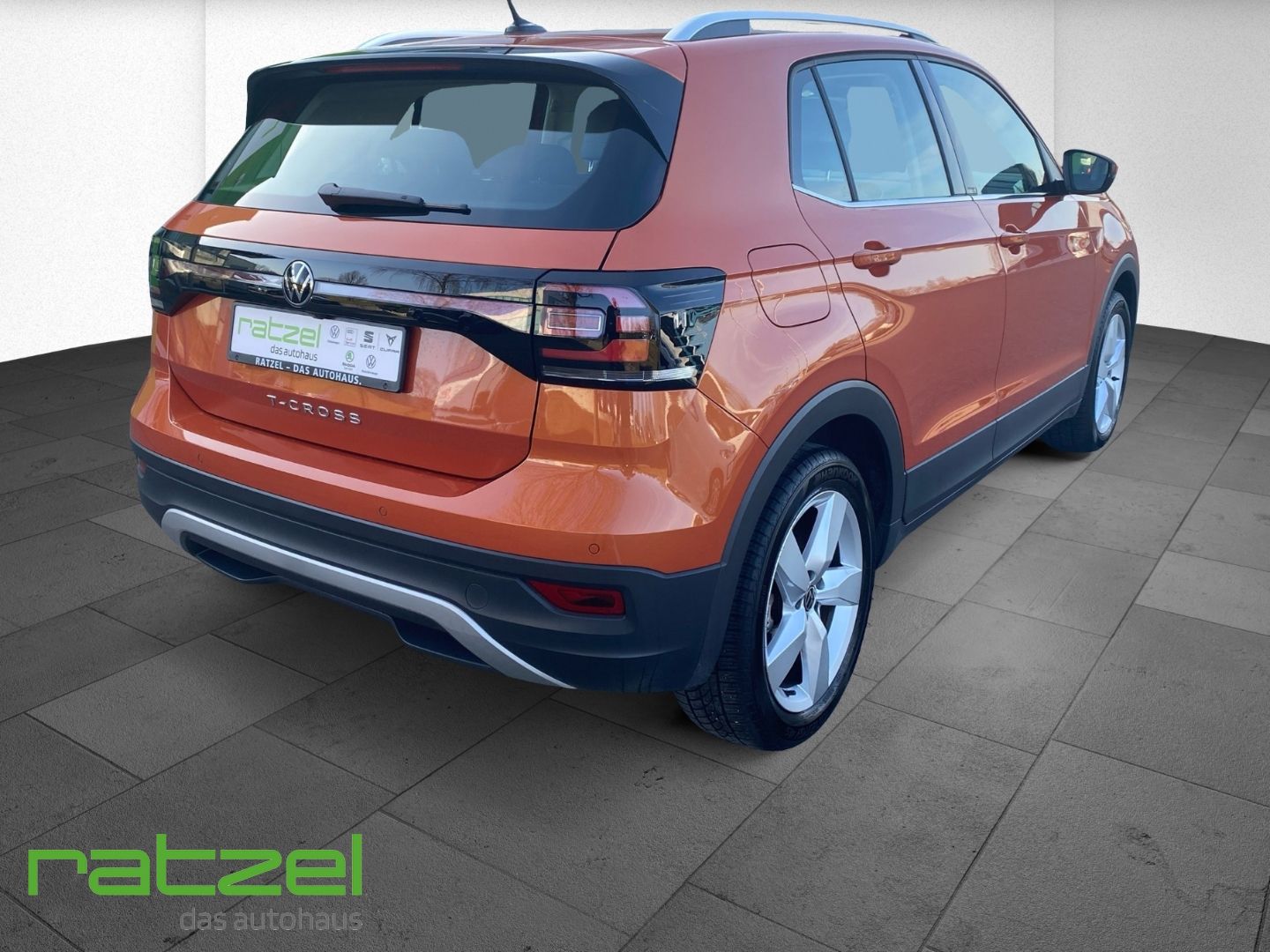 Fahrzeugabbildung Volkswagen T-Cross 1.0 Style TSI AHK-abnehmbar Navi digital