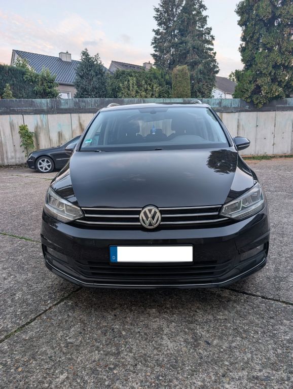 Image of Volkswagen Touran