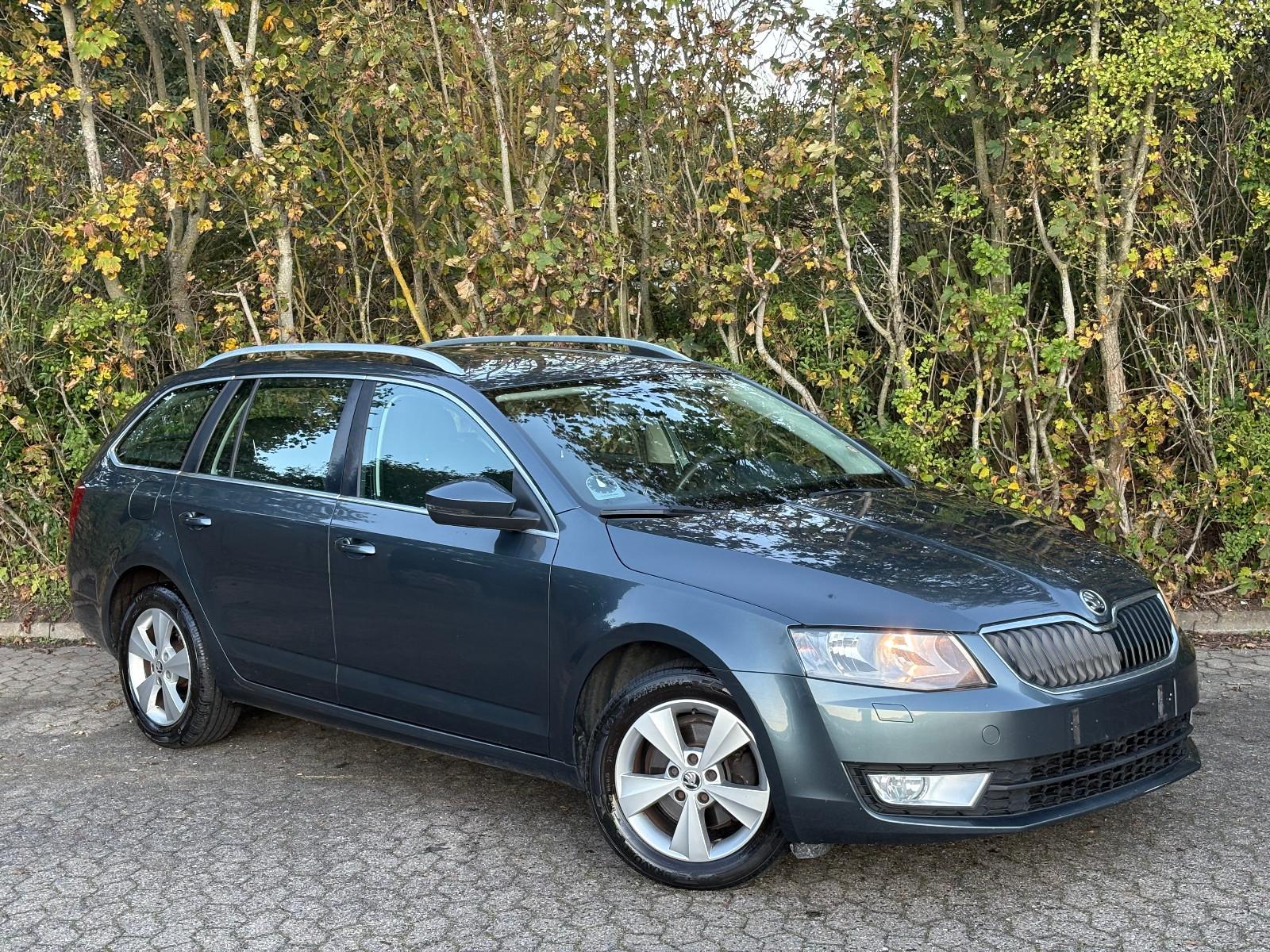 Skoda Octavia 2015 — салон