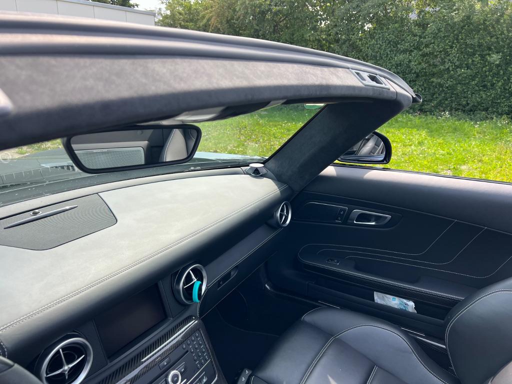 Mercedes-Benz SLS AMG