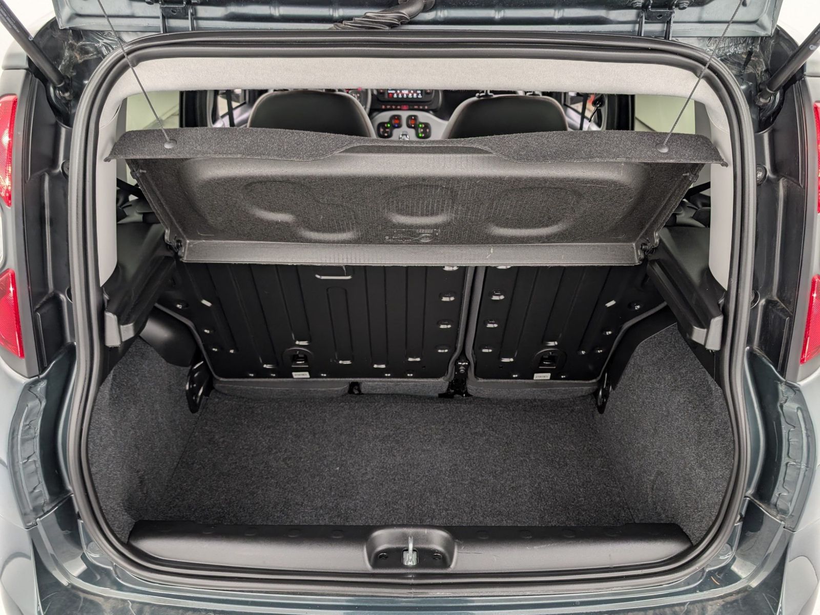 FIAT Panda 1.0 MHEV Garmin AHK – Bild 10