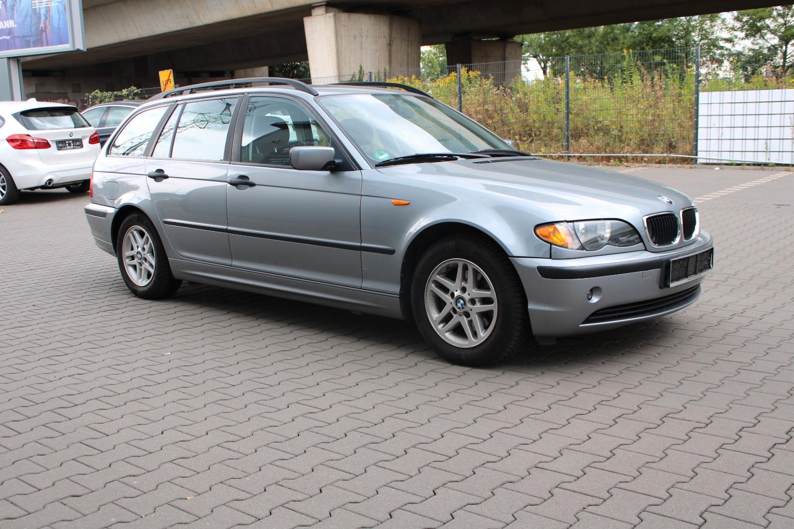BMW 316 2004 — interior