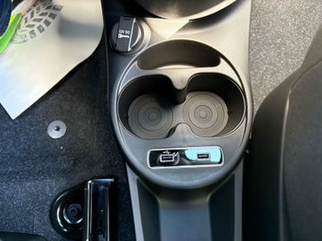 Fahrzeugabbildung Fiat 500C 1.0 Hybrid DOLCEVITA C Navi Temp TZ uvm.