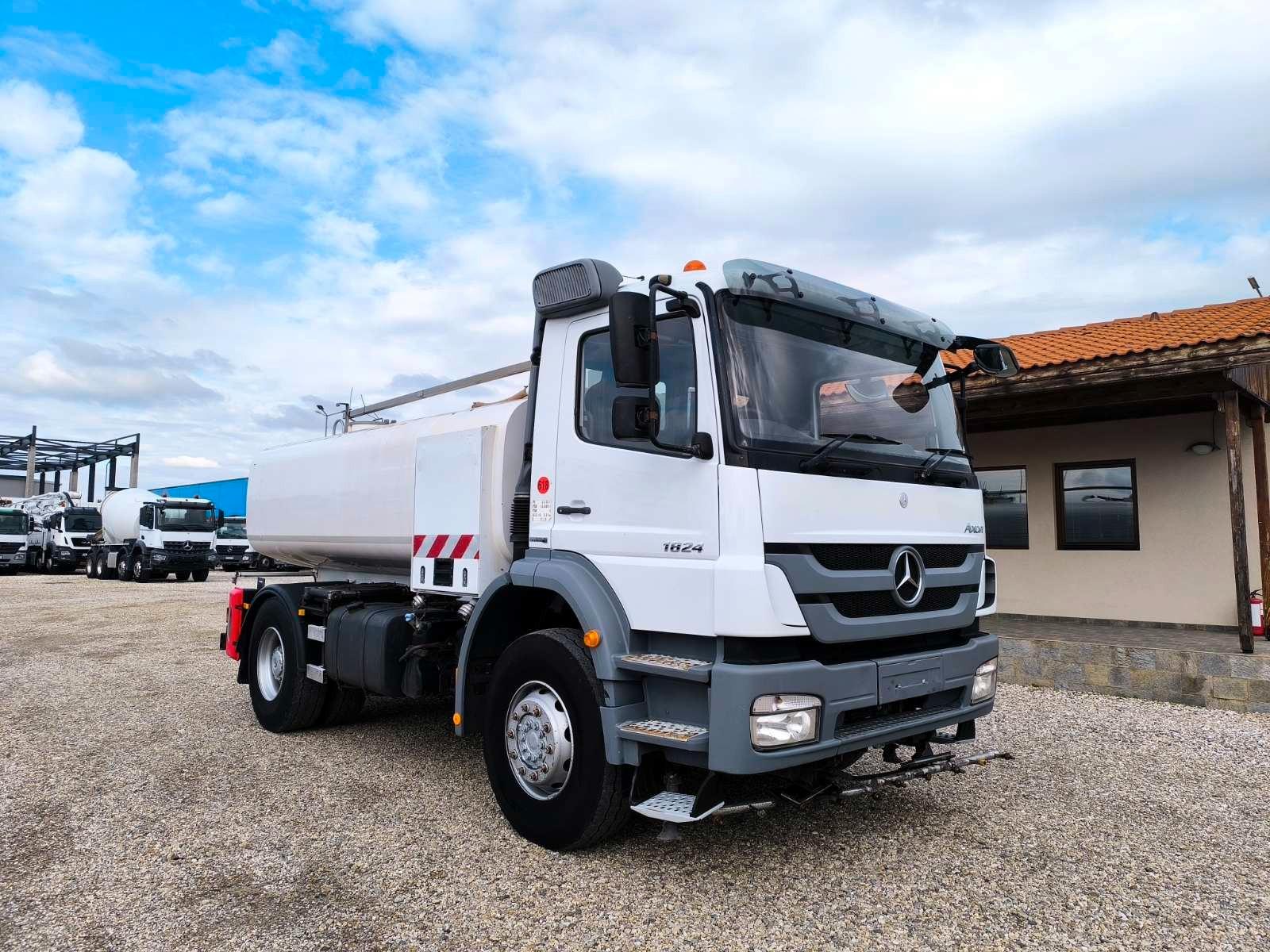 Mercedes-Benz AXOR 1824 TANKWAGEN 8M3