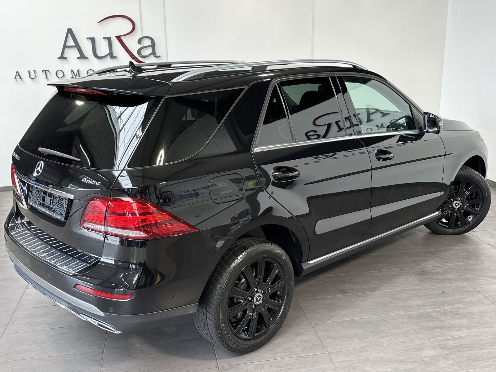 Fahrzeugabbildung Mercedes-Benz GLE 350d 4Matic 9G NAV+LED+SHZ+GLASDACH+EU6