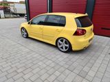 Volkswagen Golf 2.0 T-FSI GTI GTI Pirelli GTI Pirelli - Volkswagen Golf mit Benzin-Antrieb: Pirelli GTI