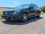 Mercedes-Benz E 220 CDI T-Modell Avantgarde T.Leder|Autom.|LED - Mercedes-Benz 220 mit Diesel-Antrieb: Cdi