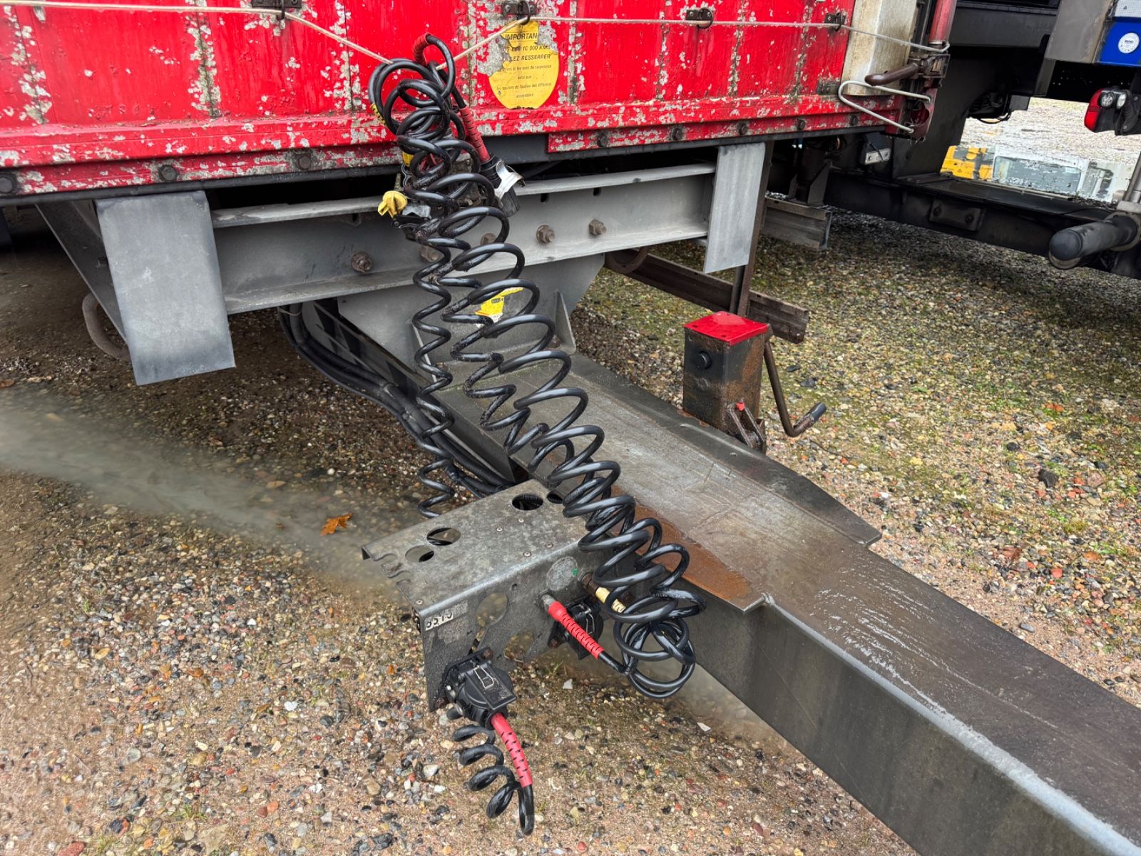 nordtrucks.de Fahrzeugabbildung Andere SEG (F) Tandem Pritschenanhänger mit Plane