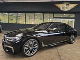 BMW M760 Li xDrive SKYLOUNGE/B&O/360°KAMERA/LED/Voll - BMW M760 Benziner Gebrauchtwagen