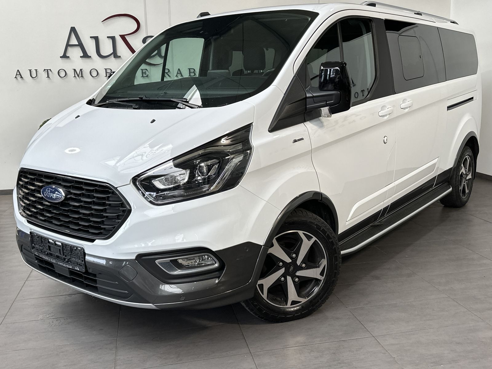 Fahrzeugabbildung Ford Tourneo Custom 320 L2H1 Active NAV+XEN+KAM+AHK