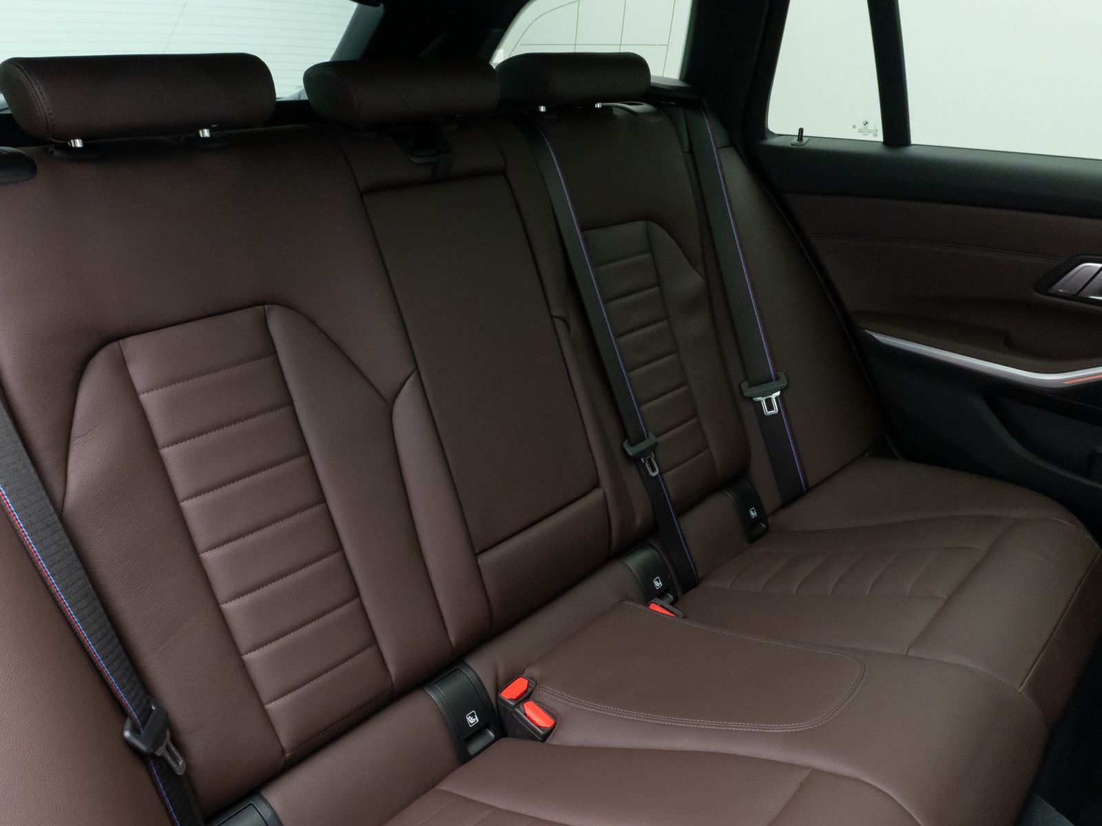 Fahrzeugabbildung BMW 320d M Sport Panorama Laser Kamera DAB HiFi 19"