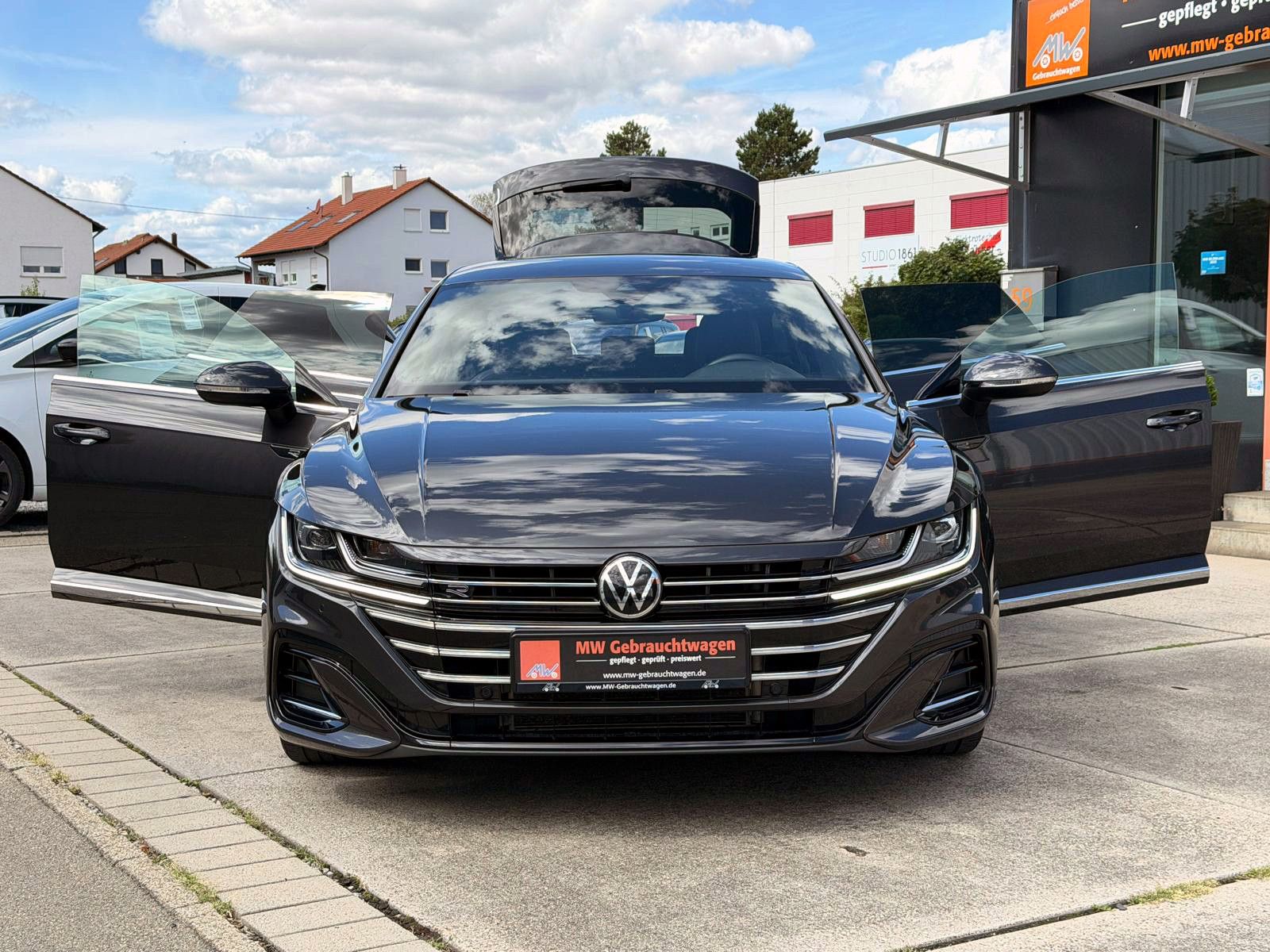 Fahrzeugabbildung Volkswagen Arteon SB 2.0TDI DSG R-Line 4M ACC KAM H&K AHK