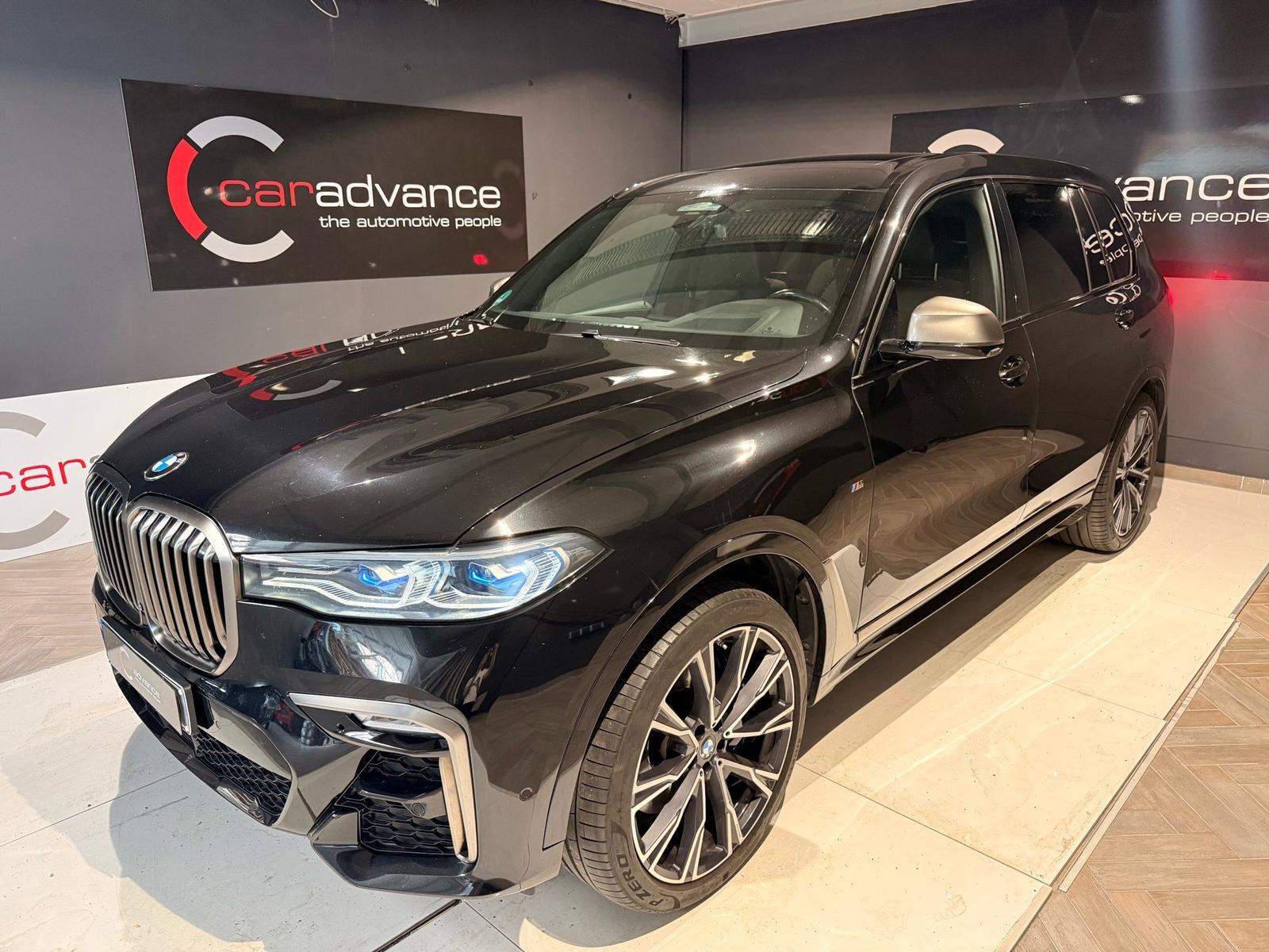 BMW X7 M50d M Sport Pro "22" B&W – 3