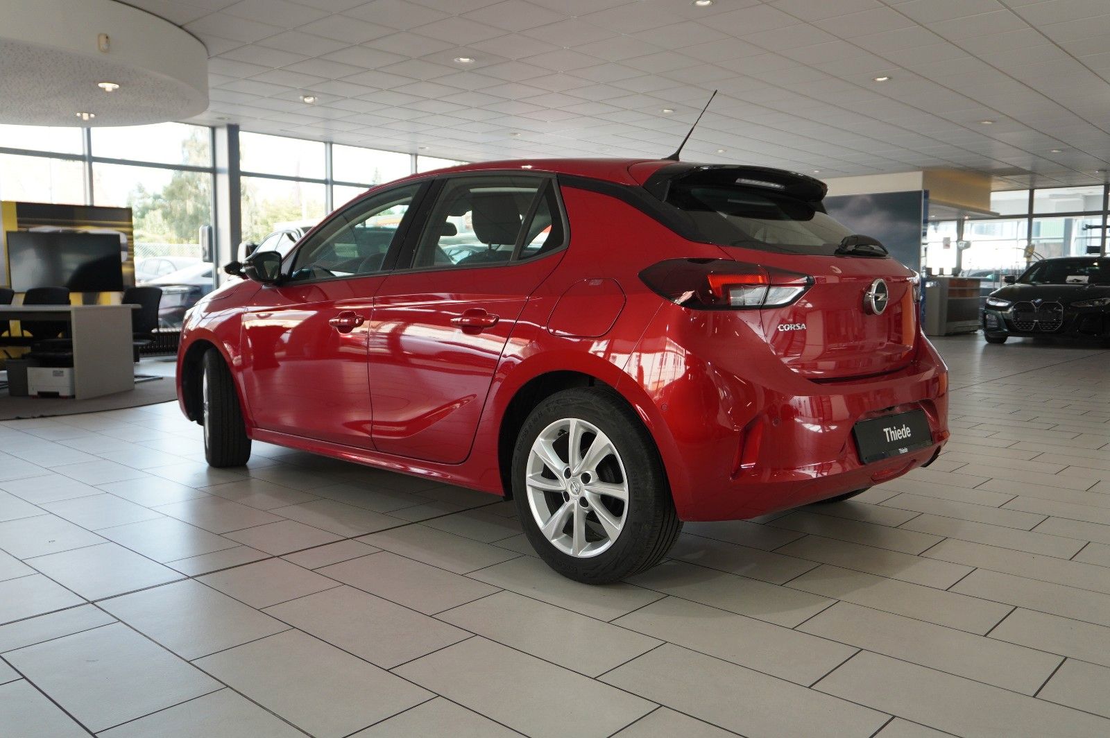 Fahrzeugabbildung Opel Corsa F 1.2 ELEGANCE NAVI/LED/KAMERA/SPORT/DAB+