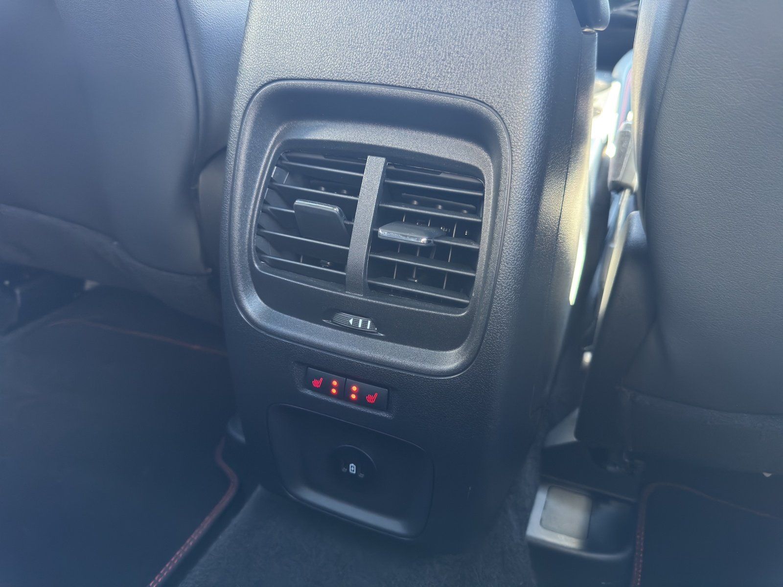 Fahrzeugabbildung Ford Kuga 2.5 FHEV ST-Line X Aut./ACC/AHK/KAMERA/LED/