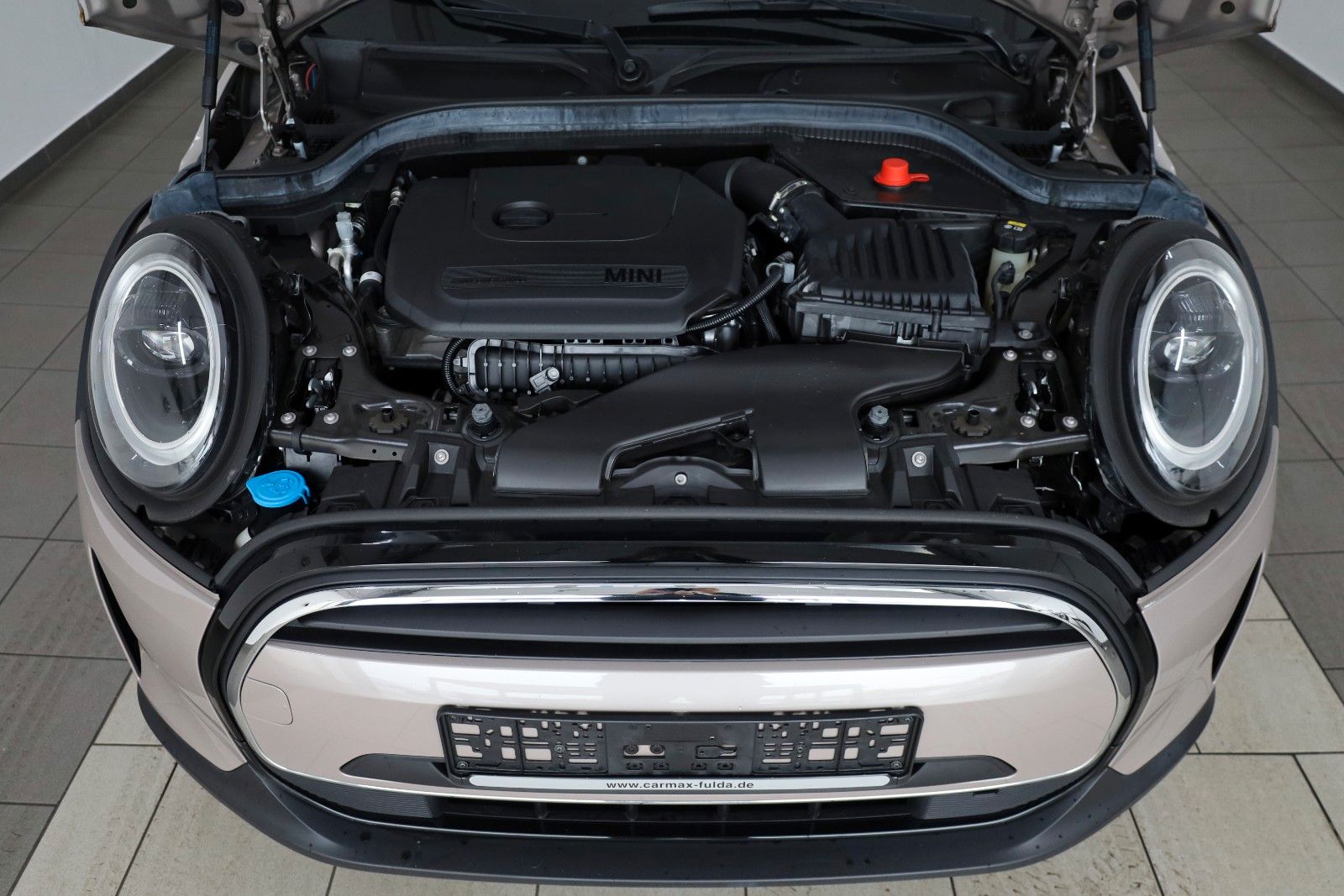 Fahrzeugabbildung MINI COOPER Mini 5-trg,Leder,Navi,Panorama,LED