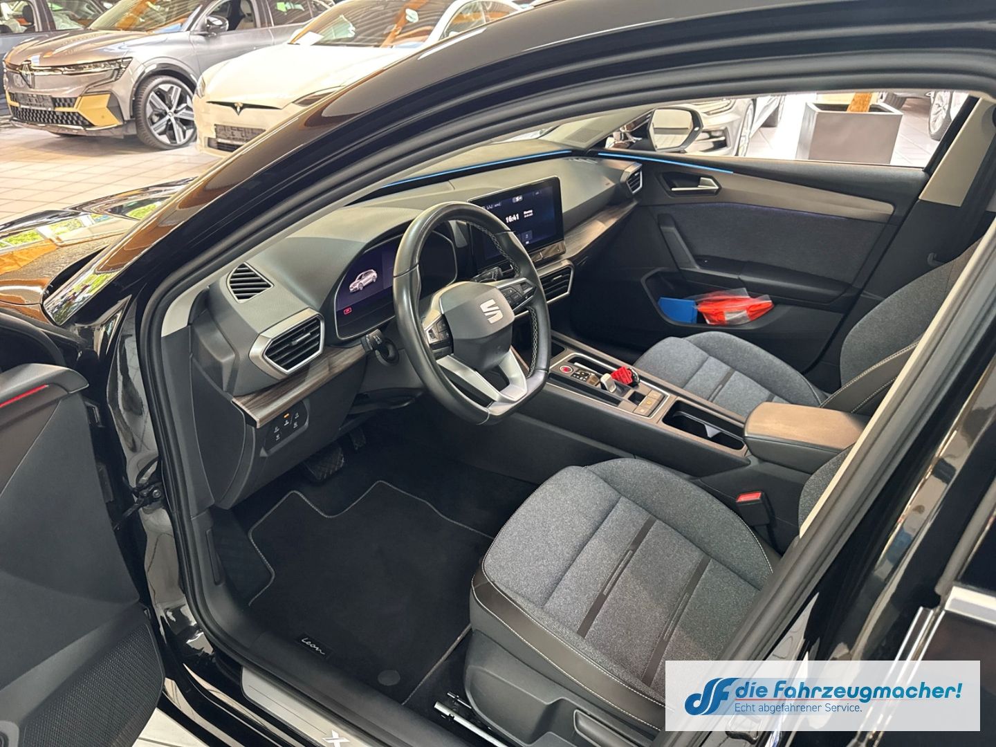 Fahrzeugabbildung SEAT Leon Sportstourer Xcellence e-HYBRID 1.4 EU6d Na
