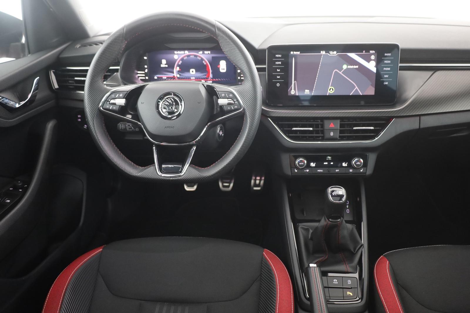 Skoda Scala 1.5 TSI Edition S ABT LED Navi Panorama