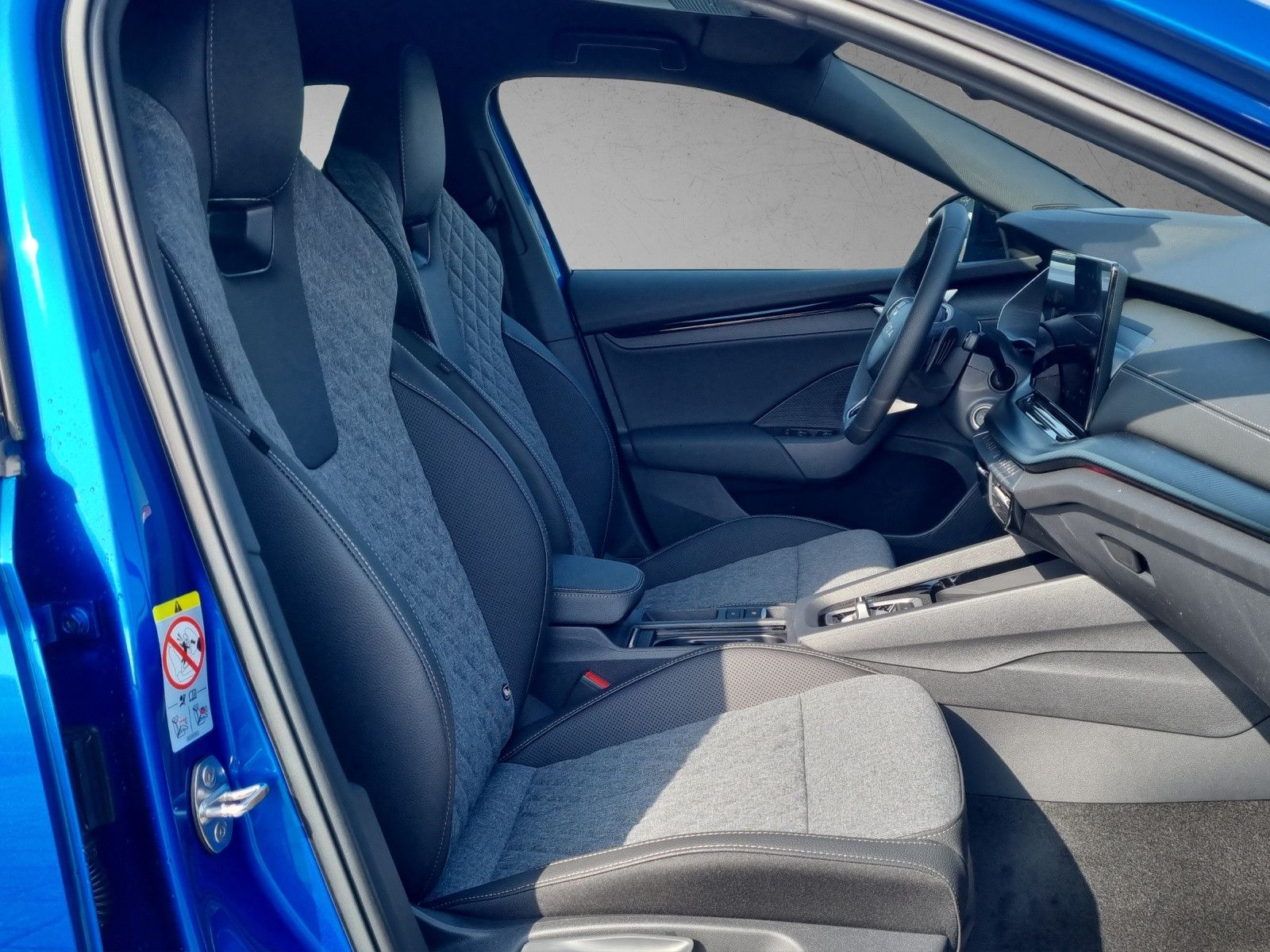 Fahrzeugabbildung SKODA Octavia Combi Sportline 2,0 TDI AHK CANTON