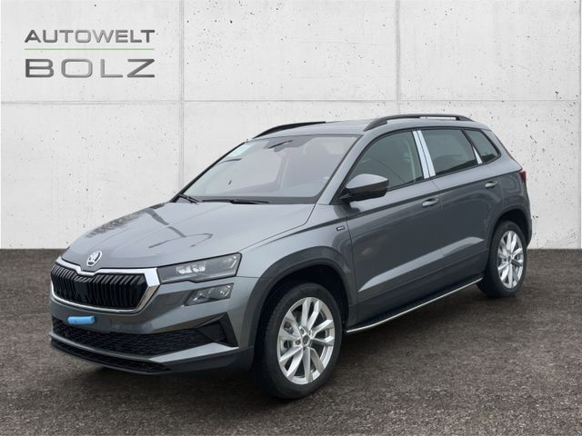 Skoda Karoq Drive 1.5 TSI AHK Panodach Navi digiCock S