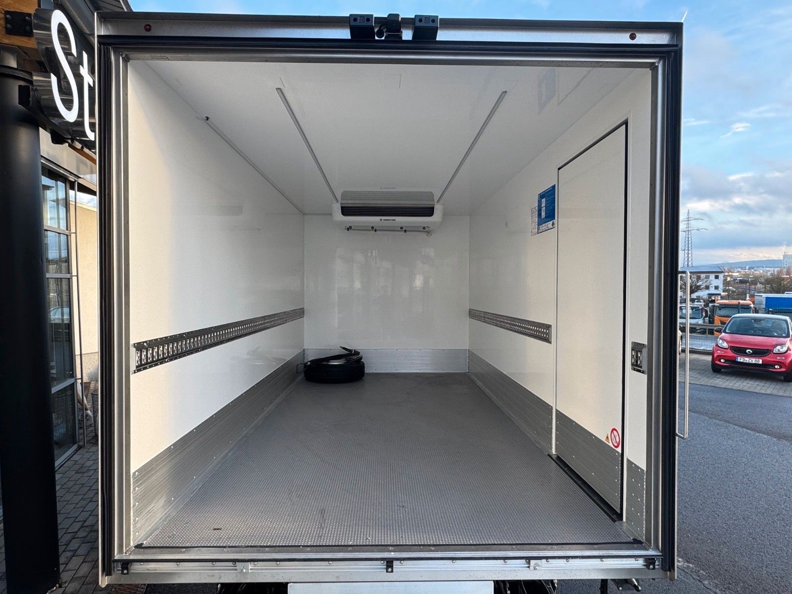 Fahrzeugabbildung Iveco Daily 70C18 HA8  *R.3750mm*Automatik*LBW*