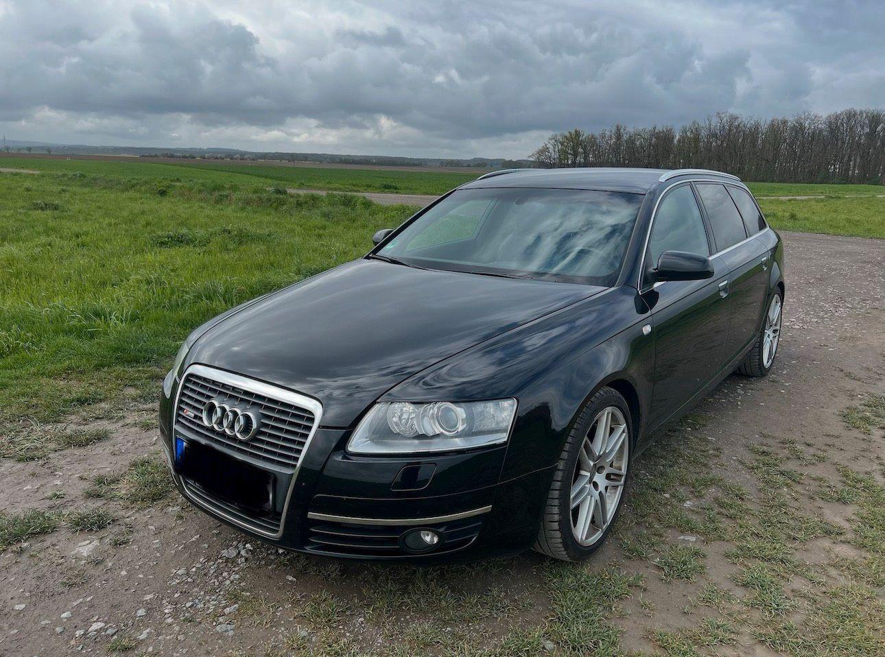 Audi Quattro 2008 — вигляд ззаду