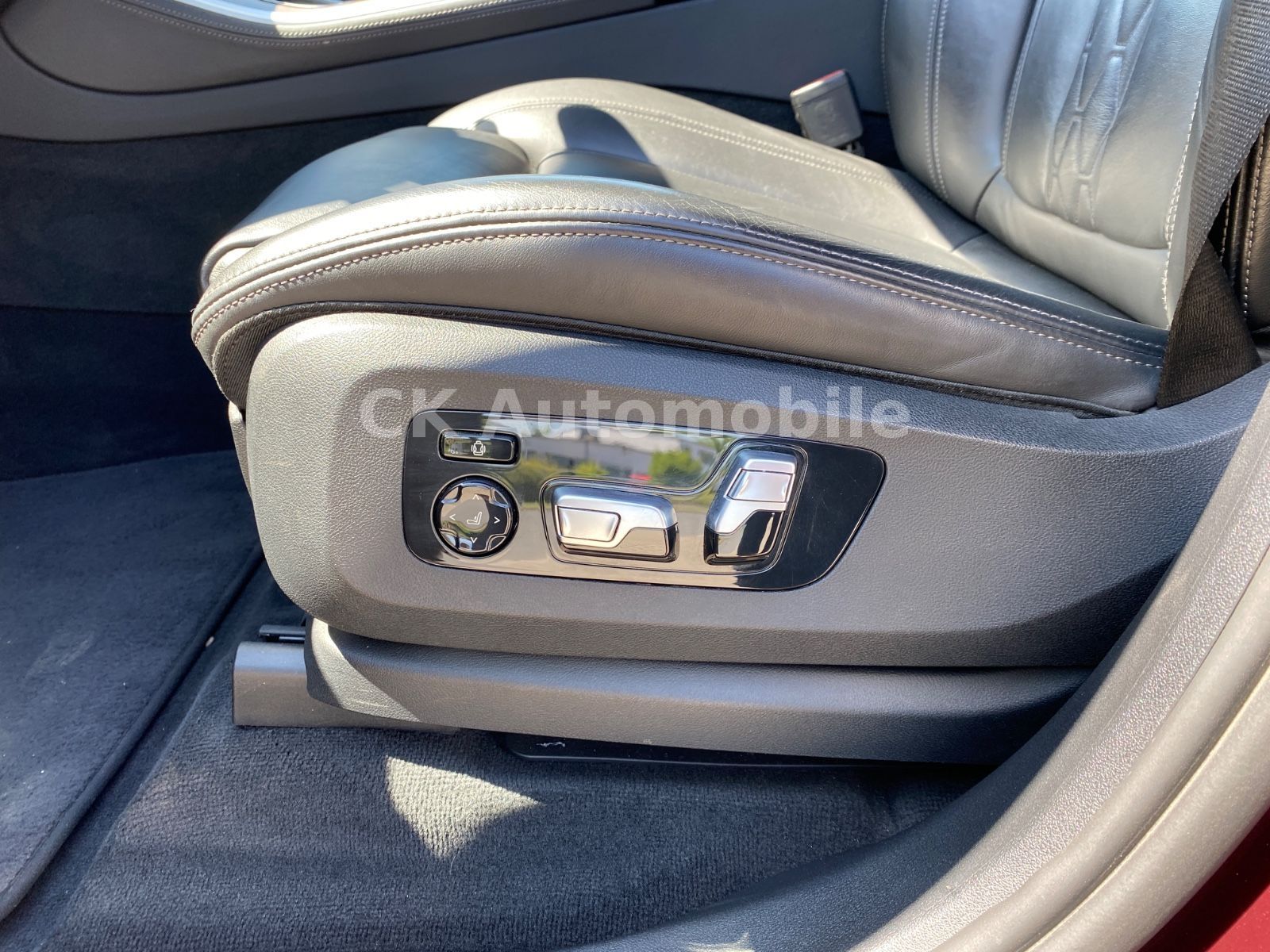 Fahrzeugabbildung BMW X5 xDrive 45e Individual/HeadUp/360°Kam/LED/AHK