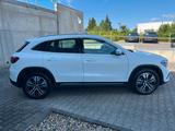 Mercedes-Benz GLA 220 d 4MATIC Pano+AHK+360°+Carplay+Winterpak - weiße Mercedes-Benz GLA 220