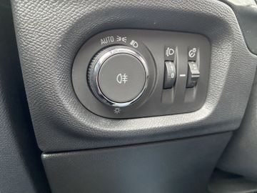 Bild 23 Opel Corsa GS NAVI/KLIMA-AUTO/PDC v+h+CAM/LED