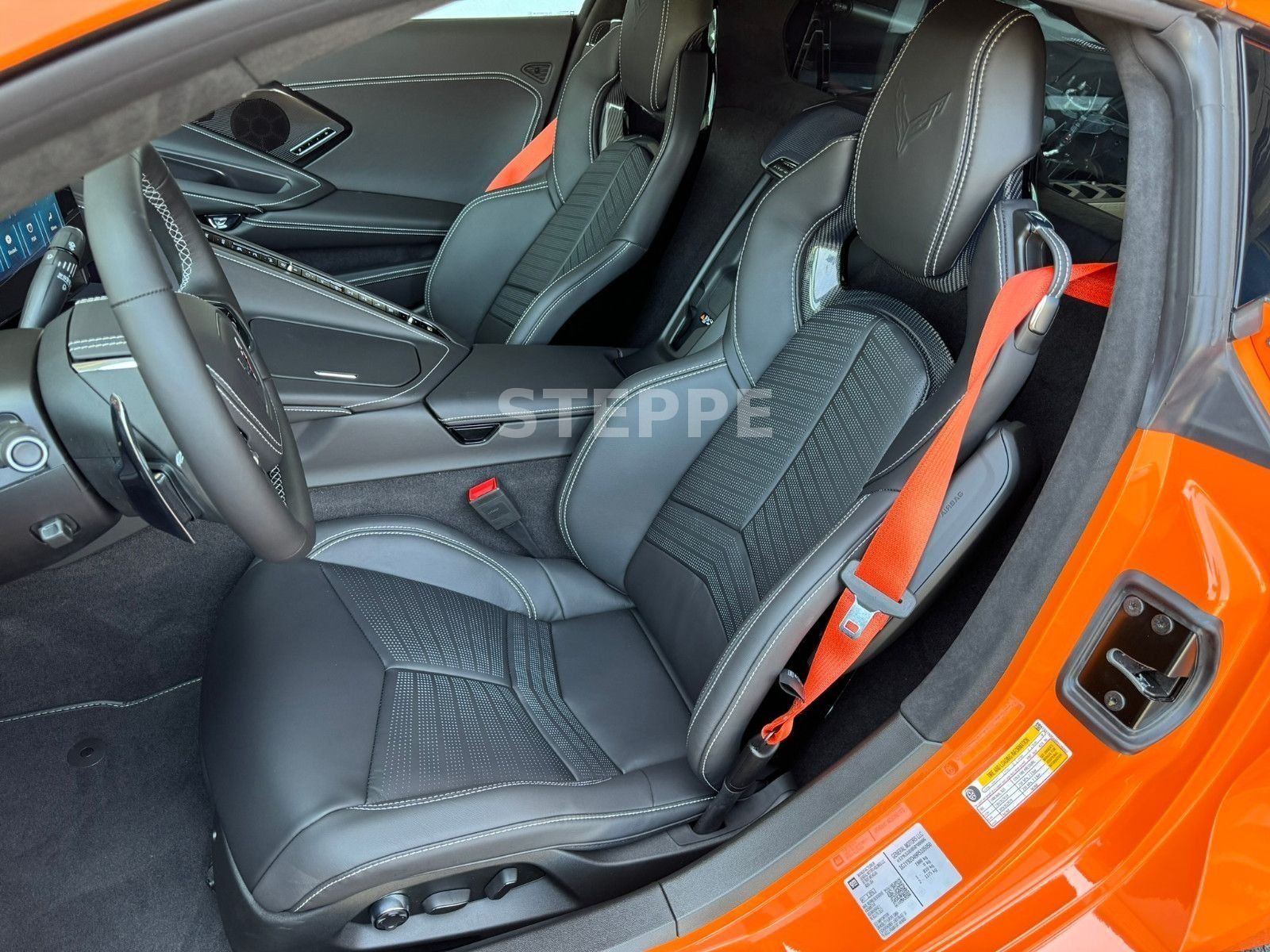 Corvette C8 Stingray Coupe 6,2 V8 3LT Europamodell STEPPE