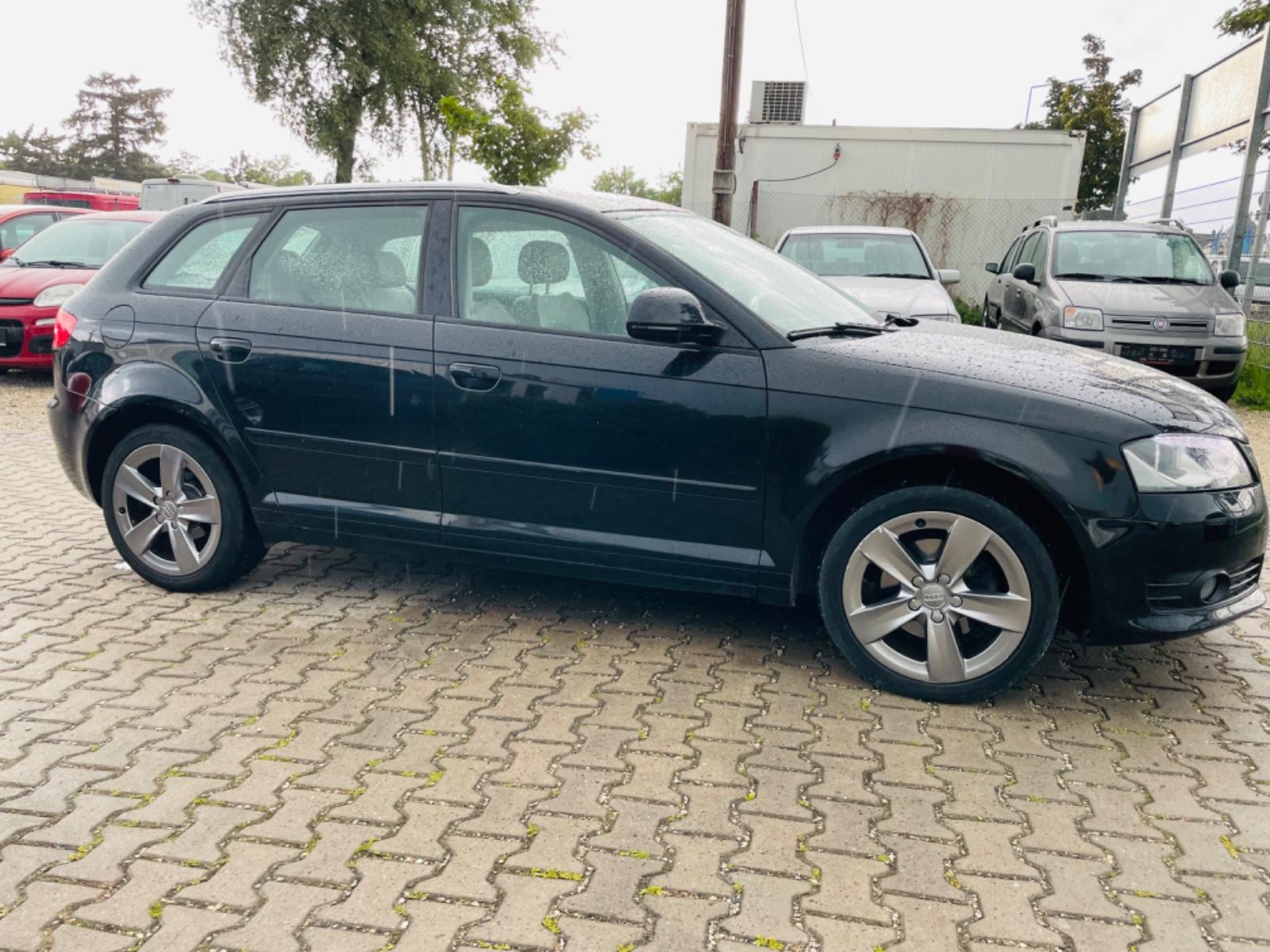 Audi A3 2010 — interior
