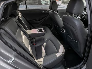 Hyundai Ioniq Premium Hybrid Stauassistent Leder Kamera