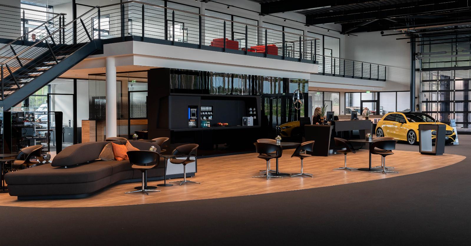 showroom-image-top