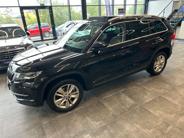 Skoda Kodiaq *7-SITZER*KEYLESS*PANO*MEMORY*AHK*LED*