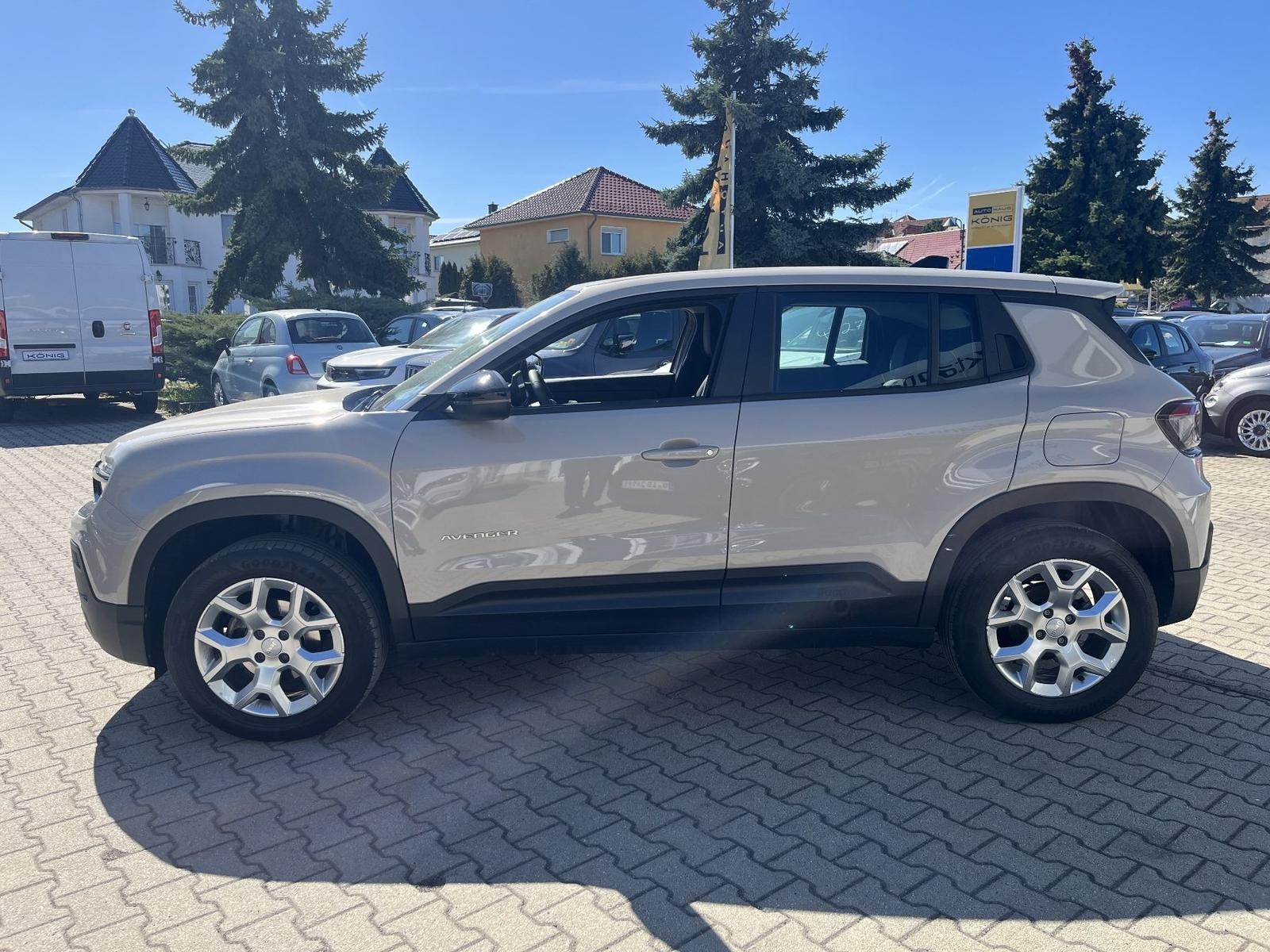 Jeep Avenger Altitude 1.2 GSE T3 100 PS