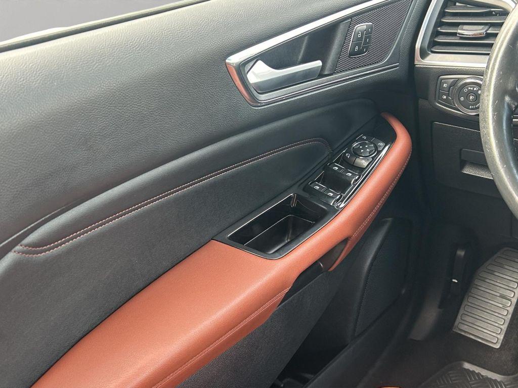 Ford Edge 2.0 TDCi Bi-Turbo 4x4 Titanium