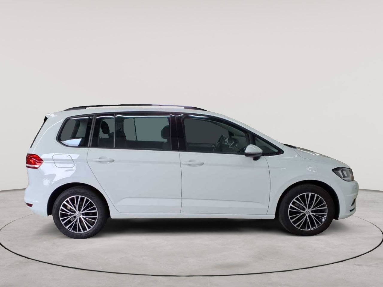Volkswagen Touran 2.0 TDI SCR DSG Comfortline Navi imagem 3