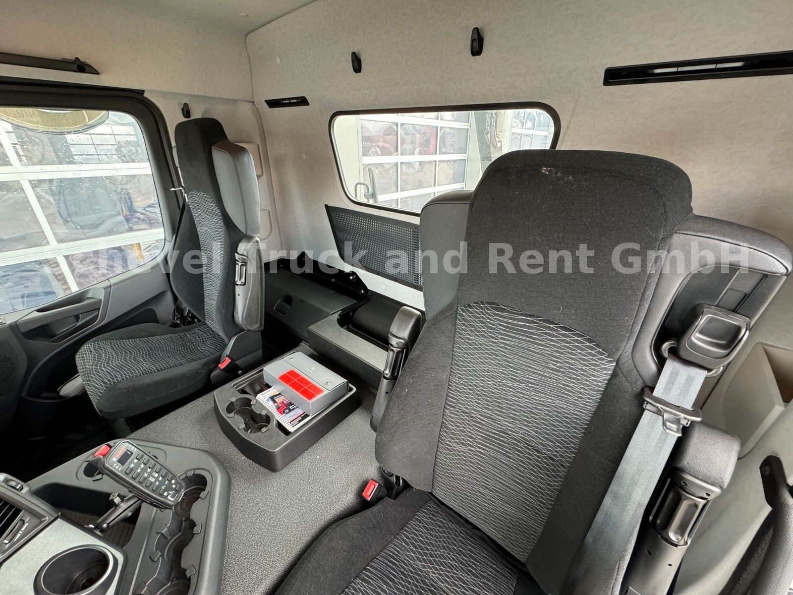 Fahrzeugabbildung Mercedes-Benz Actros 1840 L  Multilift FTR12 Absetzkipper Funk
