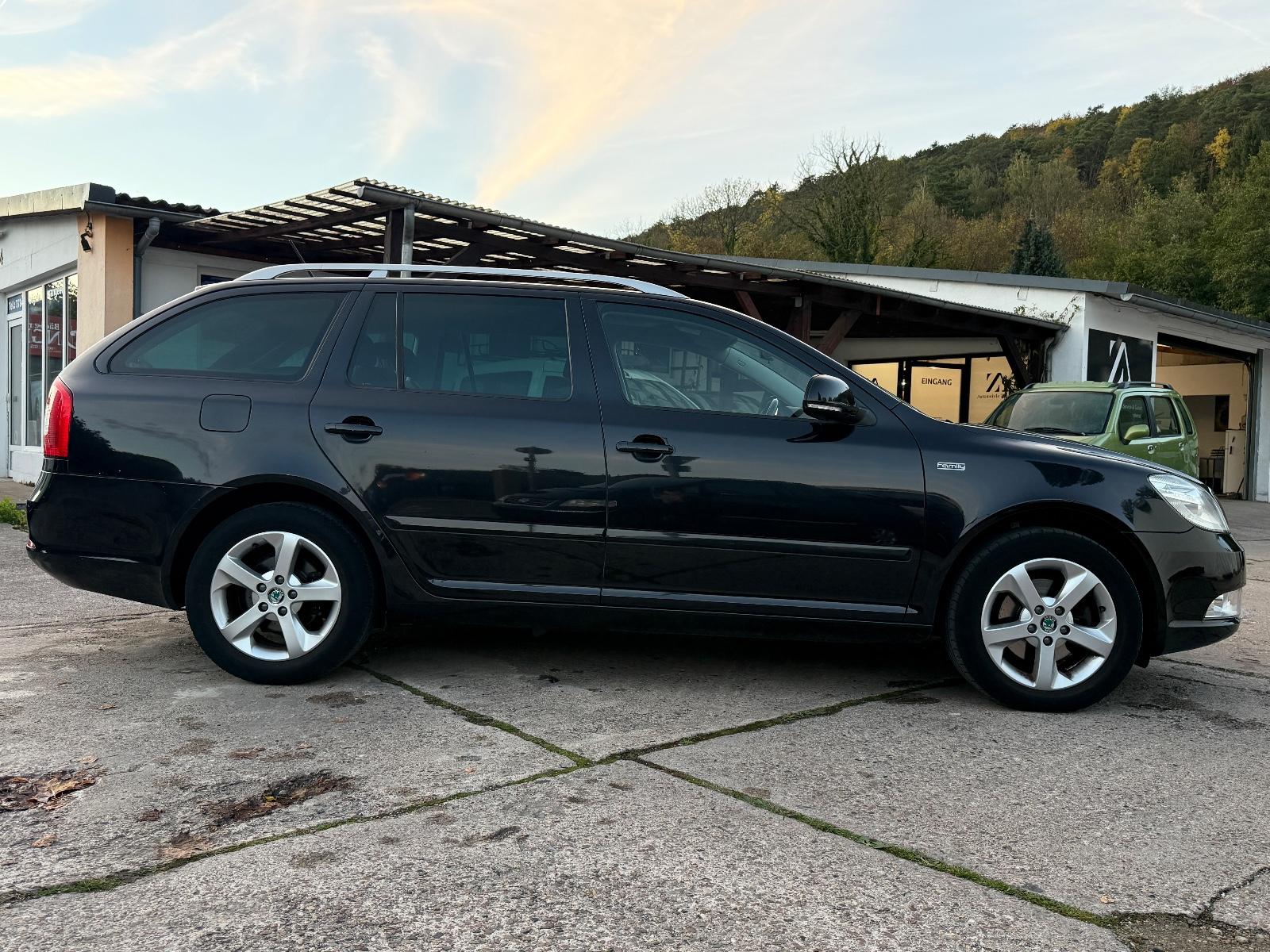 Skoda Octavia 2011 — photo 6