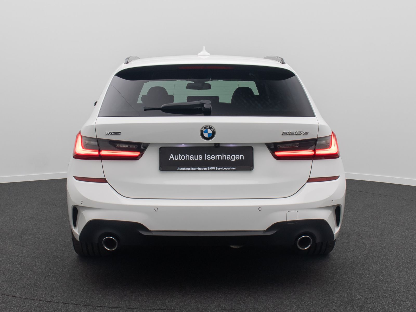 Fahrzeugabbildung BMW 330e xD M Sport DAB Laser AHK HUD Kamera Alarm