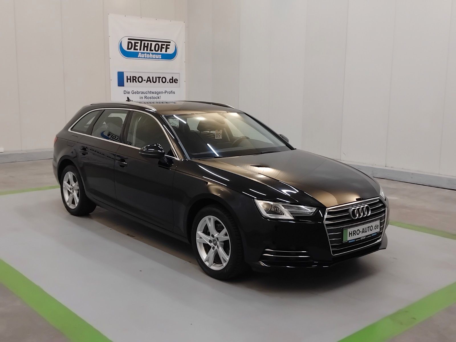Audi A4 (06/2026, Benzin)