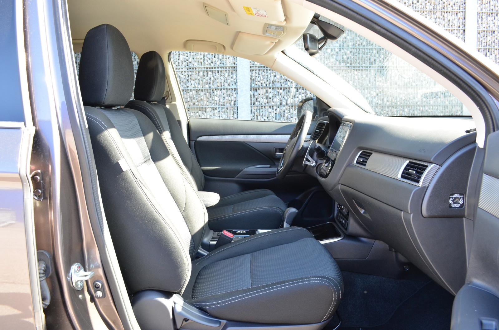 Mitsubishi Outlander 4WD*KLIMA*AHK*360CAM*CARPLAY*ANDROID