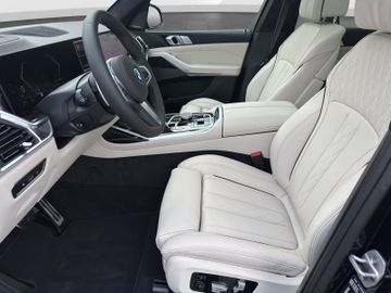 BMW X7 - 11