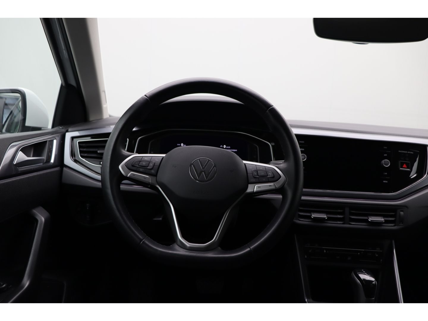 Fahrzeugabbildung Volkswagen Polo VI Style ACC Digi Cockpit LED Apple Carplay