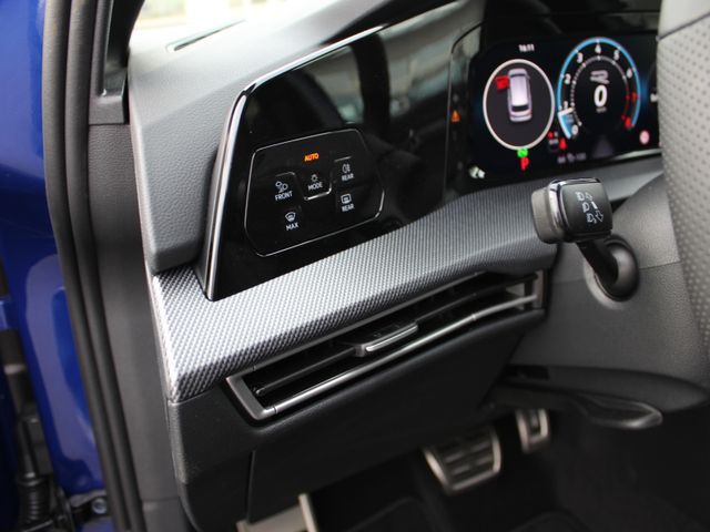 Golf VIII Variant 2,0 TSI 4Motion* R-Line*AHK