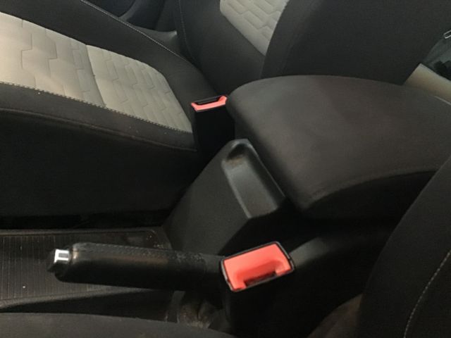 Fahrzeugabbildung Volkswagen Golf Plus VI CrossGolf 1.4 TSI AHK/Tempo/CD/SHZ