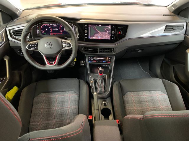Polo  GTI DSG Navi/ACC/LED/APP/SHZ/18"