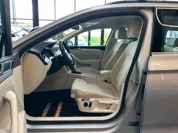 MYAUTOCENTER – Gebraucht- und Jahreswagen mit Werkstattservice in Pfaffenhofen Volkswagen Passat Variant Comfortline *Navi*AHK*Kamera*